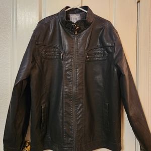 Mens size XXL Faux Leather Jacket Like New!